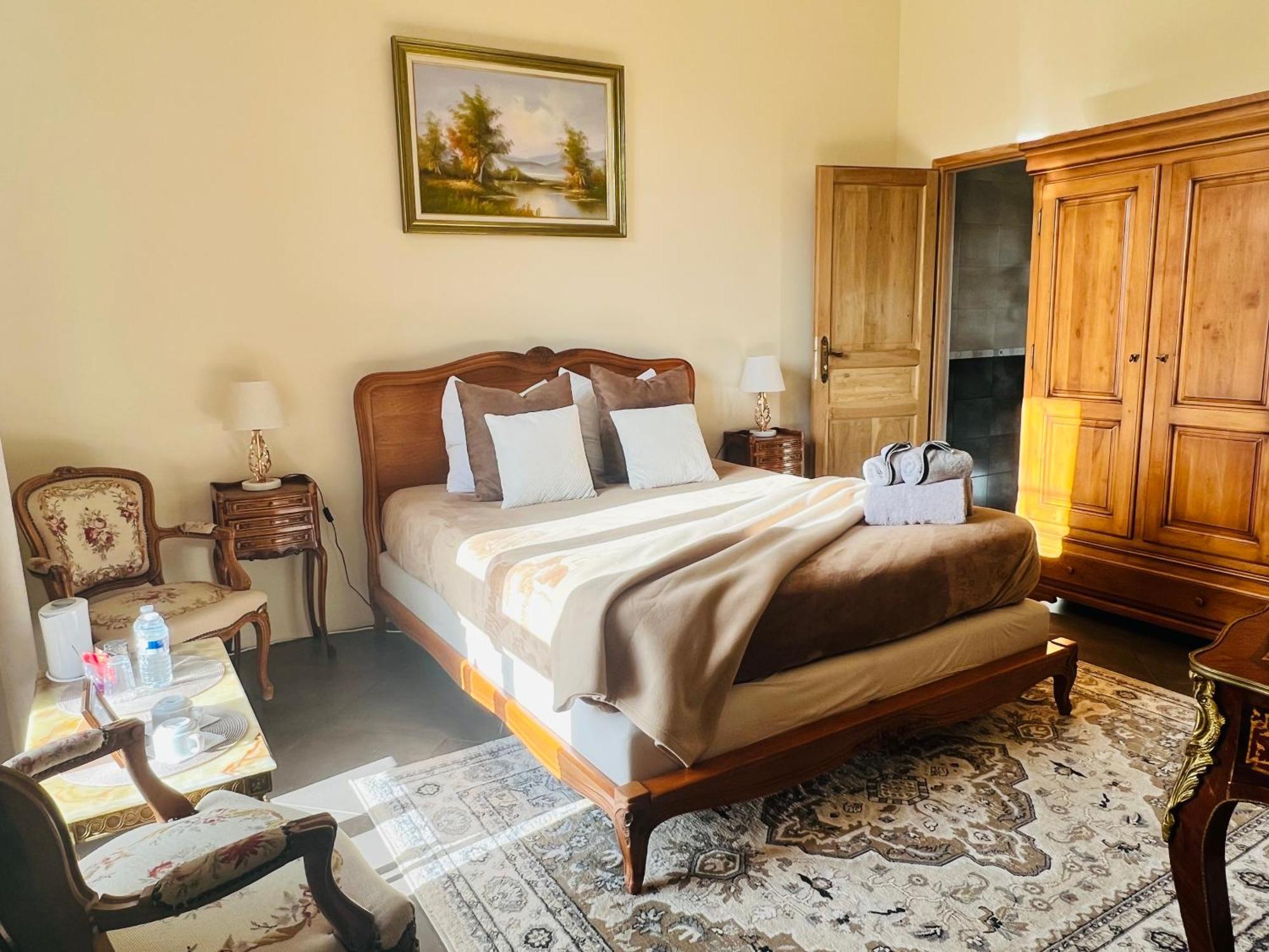 Chateau De Crenille Chaumes-en-Brie Eksteriør billede